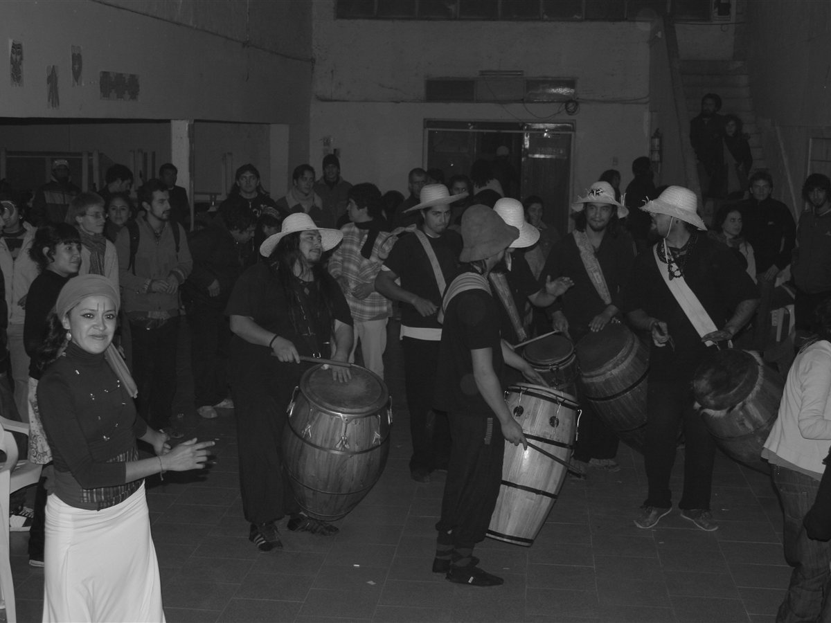 Encuentro cultural comunitario de LOF: percusión y candombe (archivo histórico)